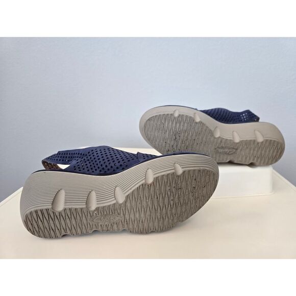 Clarks Artisan Suede Wedge Sandals Size 10 Blue Slingback Peep Toe Comfy - Picture 3 of 7